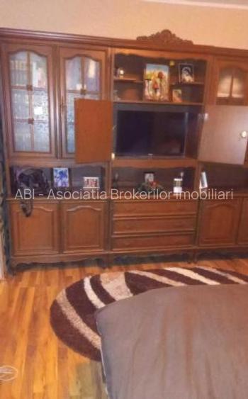 Apartament 3 camere decomandat/ Metrou Obor/ Avrig - 2
