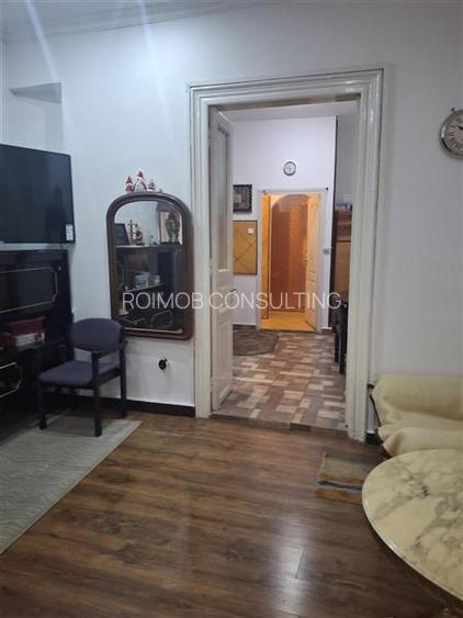 Vila, zona Eminescu, S+P+1+M, 8 camere - 6