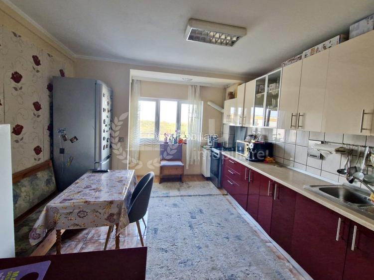Apartament 2 camere decomandat | Et. 3/4  | Intre Lacuri | Zona Tulcea - 4