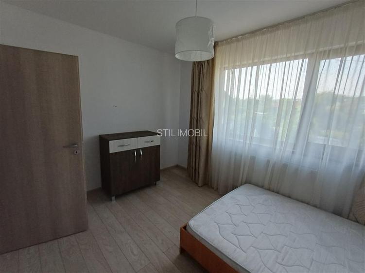 Casă 4 camere, 2 Locuri de parcare-Zona Valea Adanca- 830 euro - 24