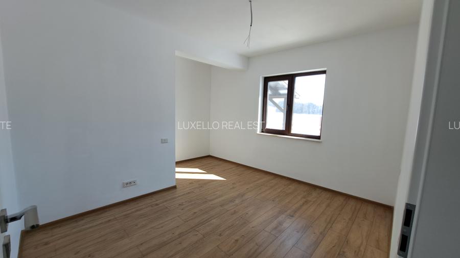 CASA 4 CAMERE CU SUPRAFATA GENEROASA IN  STIL NEOROMANESC - 29