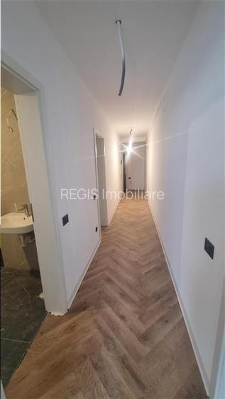 Penthouse de 2.5 camere zona Tractorul - 8