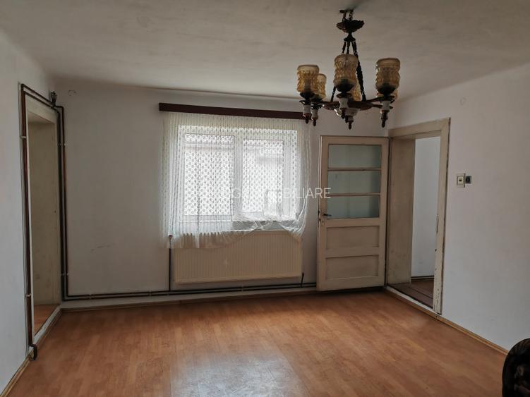 Casa 4 camere libera la vanzare HALCHIU - 7