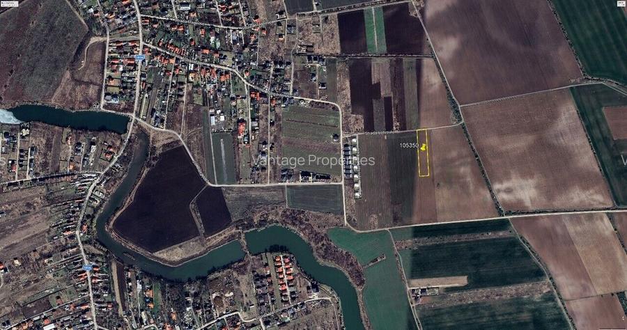 Teren intravilan 4657 mp, deschidere 30 ml, Ostratu, strada Lotusului - 2