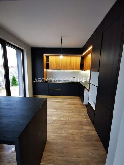 Casa individuala 4 camere | Corbeanca-Petresti | Teren 500 mp | Panouri solare - 10