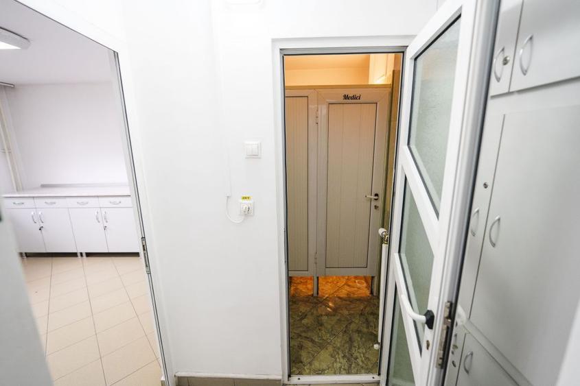 Spatiu parter, 56 mp, ideal cabinet medical, birouri sau servicii – Sarari