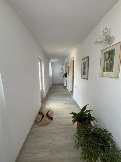 Casa impecabila P+1, 274 mp, cu 1128 mp teren si livada, zona Popoveni