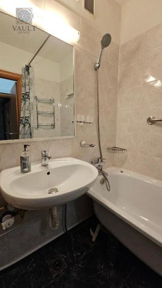 Apartament 3 camere - CENTRALA PROPRIE - zona BRANCOVEANU /HUEDIN