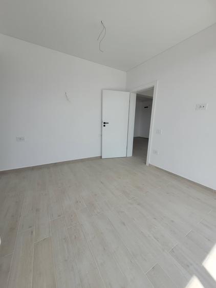 COMISION 0%! 3 CAMERE - 2 BAI -ACCES PISCINA - MERAKI RESORT - 119500 E