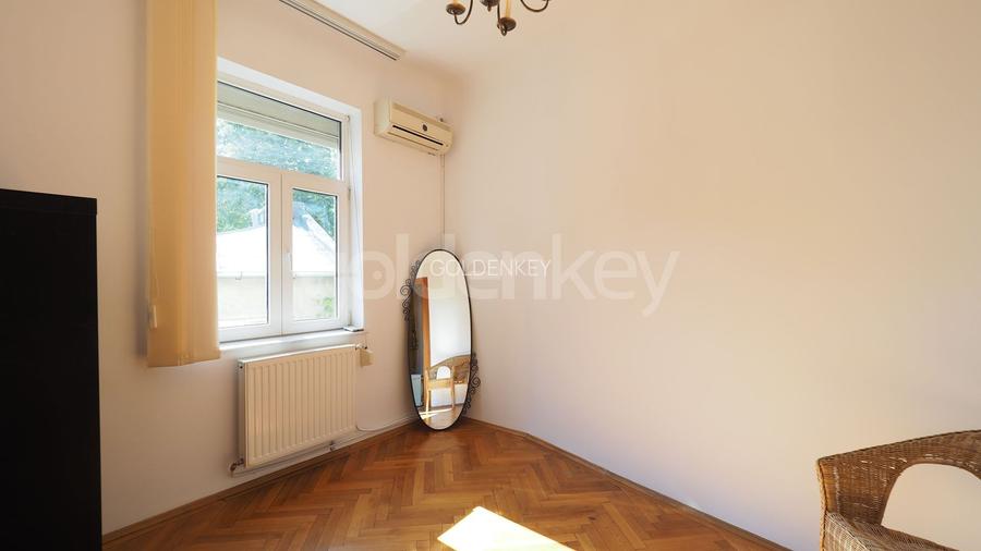 Vila nemobilata cu 4 camere si curte proprie - 11