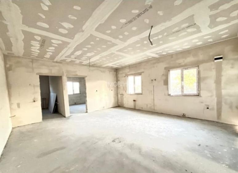 Casa de vanzare in Lumina  - 3 camere  85000 Euro - 2