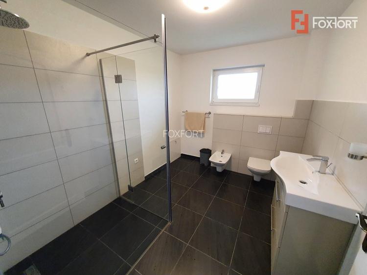 Vila cu 5 camere, 236 mp, teren 5805 mp, gaz, Brestea - Denta  - 38