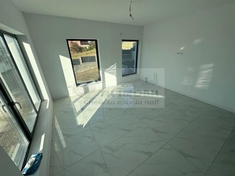 Duplex premium Vișani – 100 mp utili, curte 220 mp – 155.000 € - 5