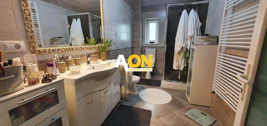 Casa 10 camere, 1000 mp teren, la asfalt, Barabant - 10