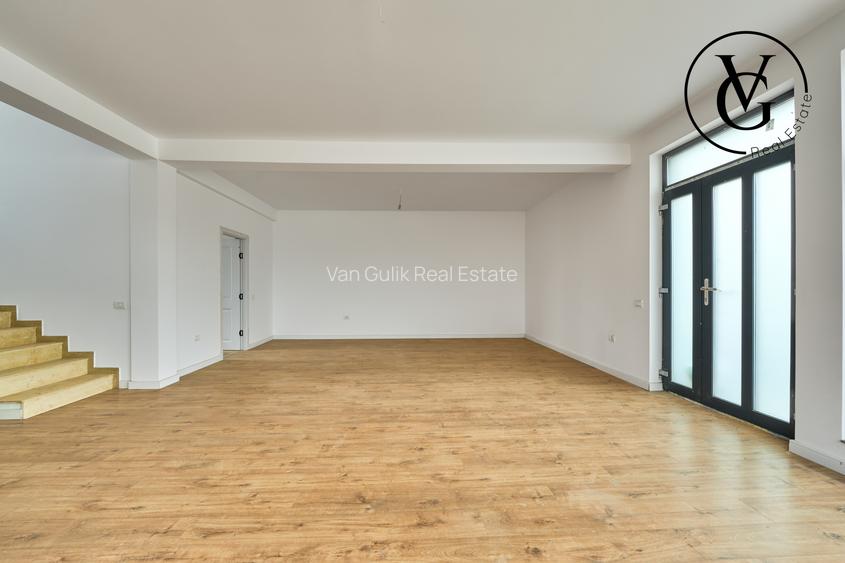 Vila modernă - finisată -terasă circulabila vedere lac și mare - 3