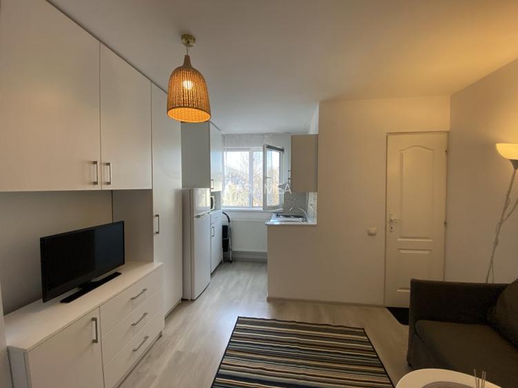 Garsoniera 1 Decembrie 1918 Metrou 600 m - 27