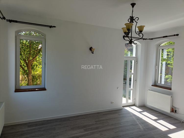 VILA DEOSEBITA cu GARAJ si PIVNITA - 6