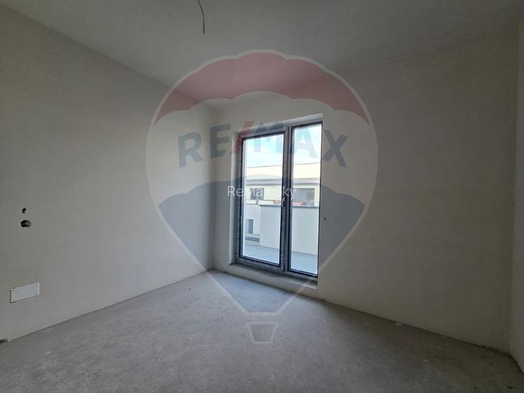 Apartament 3 camere, zona Între Lacuri - 10