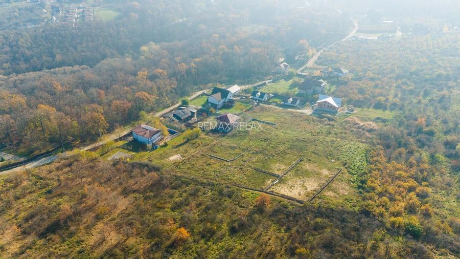 Teren intravilan de Vânzare 622mp Barnova Str. Gutuiului - Comision 0% - 6