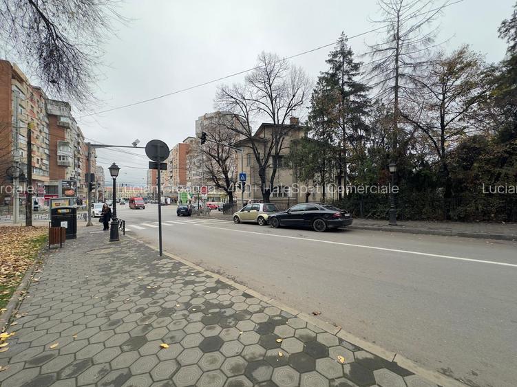 Spatiu comercial de la 75mp la 151mp si parcare, intersectie zona garii - 16