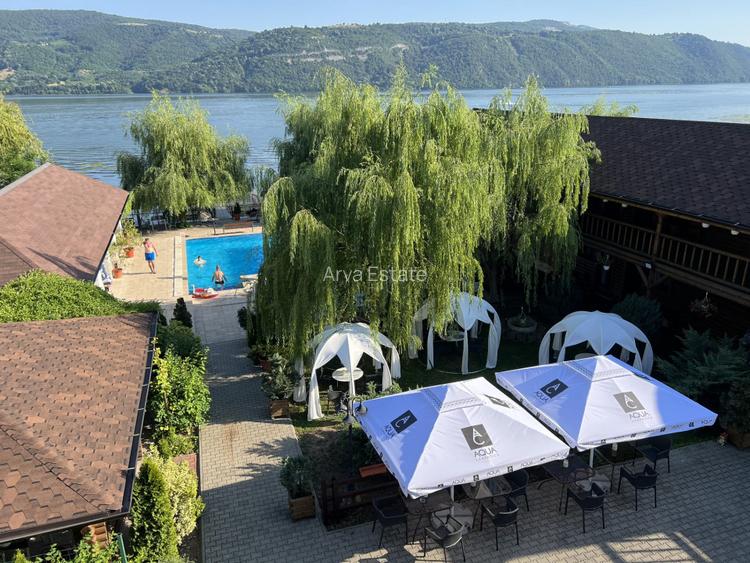 Pensiune Mont Blanc Eselnita Clisura Dunarii Comision 0 - 6