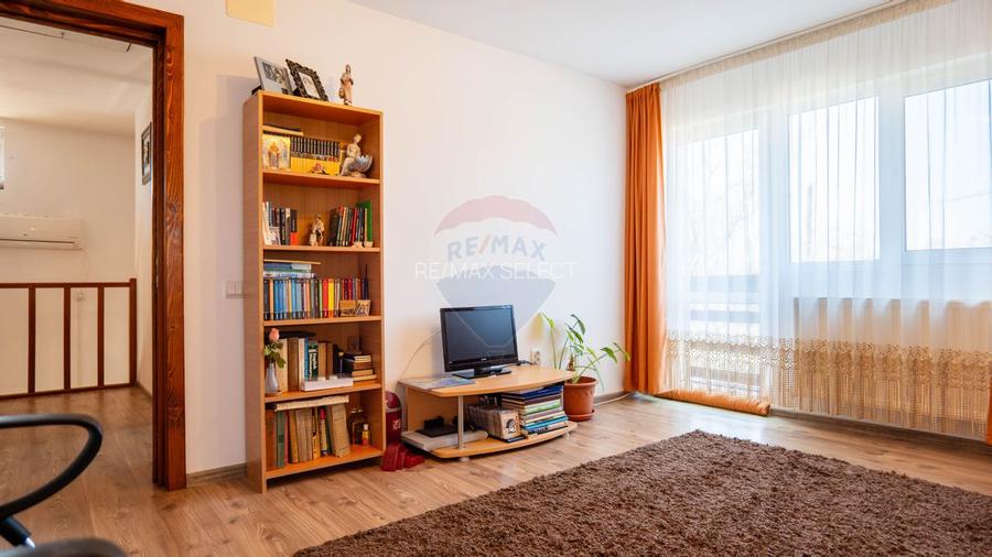 Vilă Bacu P+1+Pod, livadă, acces rapid A0/A1/Centură - 22