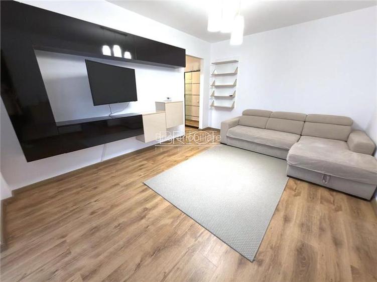 Apartament cu 3 camere, 60 mp, cu Parcare, str. Uranus - 3