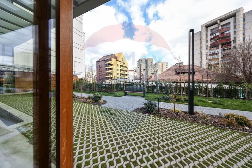 Spațiu comercial  de inchiriat Cosmopolit  78mp - 21