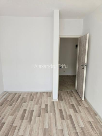 Apartament renovat total decomandat - 7