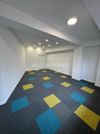 Vitanul Nou | spatii de 14,30 si 35mp in cladire comerciala | etaj 3/5 fara lift - 4