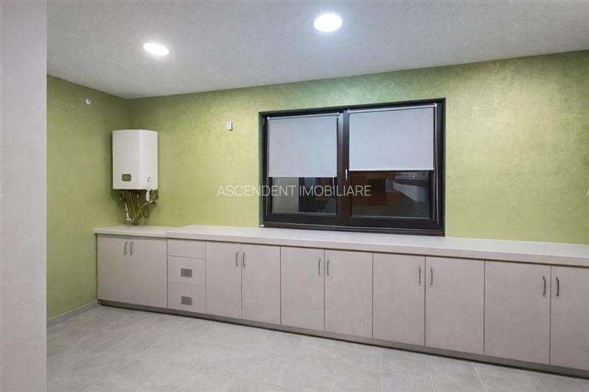 Vila individuala,5 camere,5  bai,170mp utili,areal A,teren 660 mp,Sangeorgiu de - 17