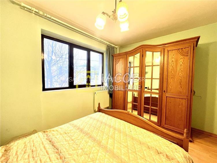 Apartament 3 camere decomandate, etaj 1, str. Narciselor 15, Bacau - 10