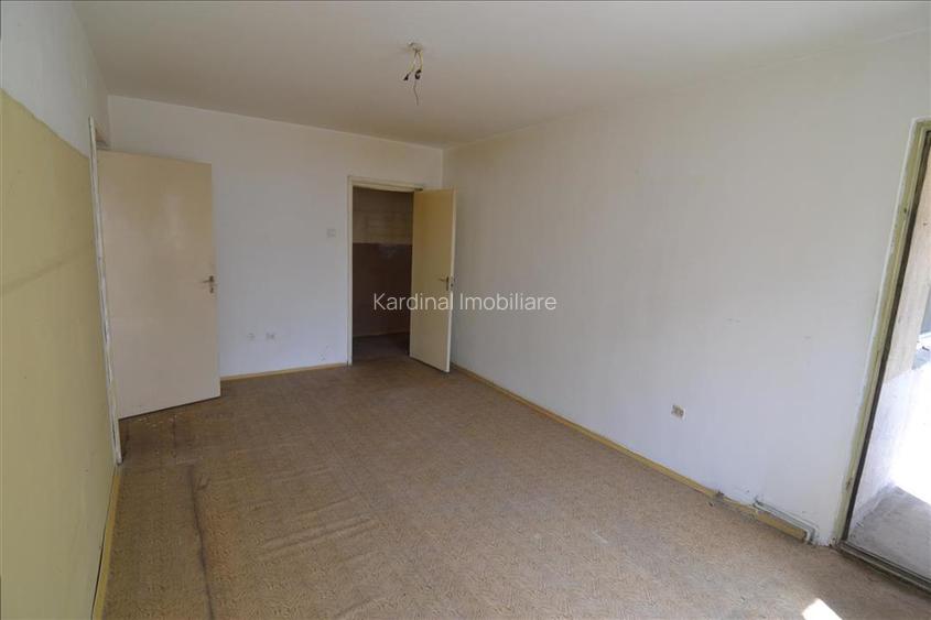 Exclusiv apartament 3 camere circular etajul 2 Calea Bucuresti - 17