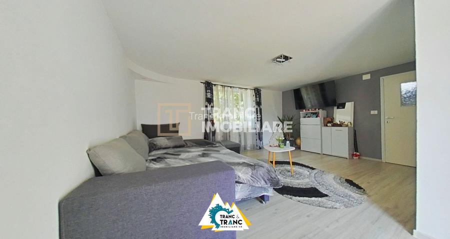 Casă spațioasă cu 4 camere de vânzare – Comuna Aluniș, județul Arad - 3