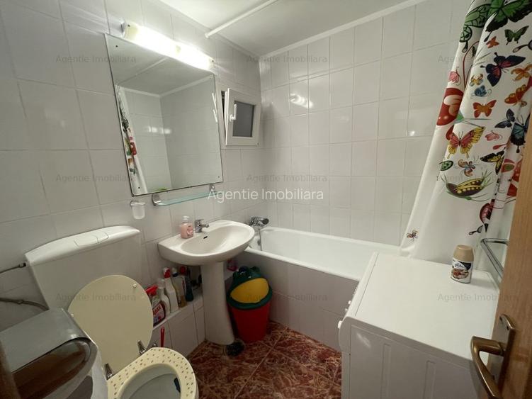 3 Camere - Bd. Chisinau nr. 15 - 8