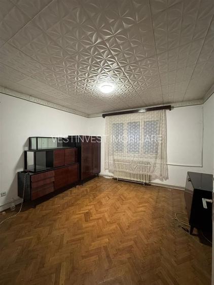 Casa de vanzare zona Velenta - 2