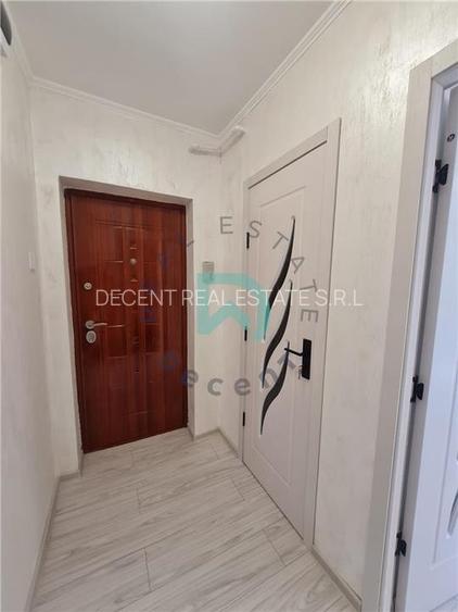 Garsoniera Craiter, etaj 3, renovata, Brasov - 14