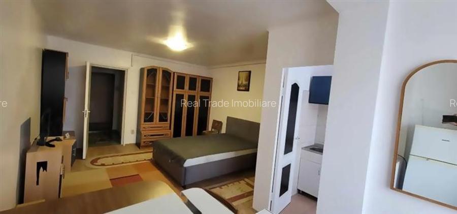 Garsoniera  etaj intermediar Astra - 2