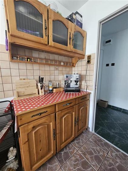 APARTAMENT 2 CAMERE CU BALCON DE VANZARE IN ONESTI - 5