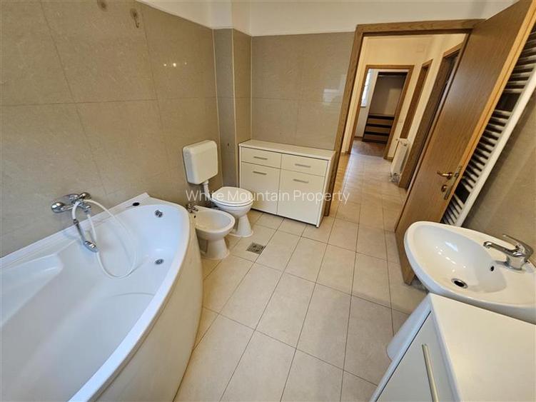 Apartament cu 4 camere de inchiriat in Green Valley - 29