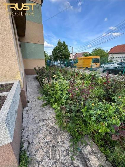 Casa cu 5 camere l 406 MP Teren l Garaj l Andrei Muresanu - 27