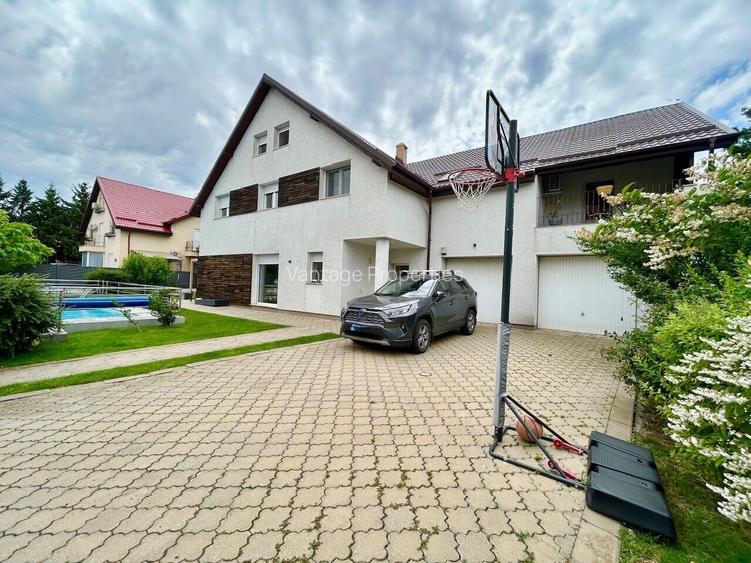 Vilă cu piscină |  | Erou Iancu Nicolae | British School - 23