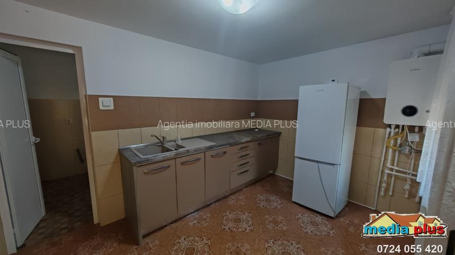 Casă de închiriat cu curte – Piața Centrală, ideal locuință sau sediu firmă - 9
