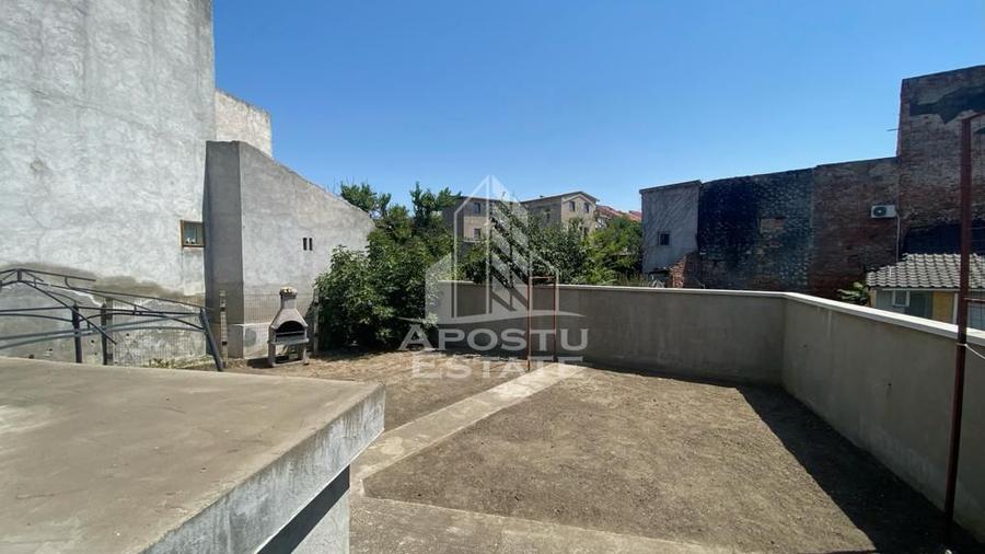 Casa cu 3 camere, centrala proprie, SAD