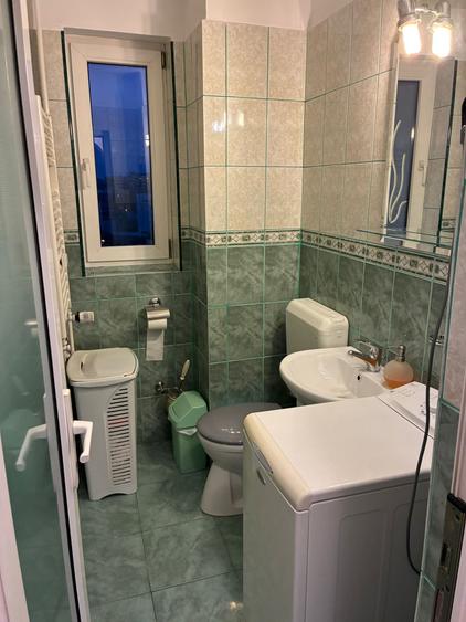 Apartament cu 3 cam, decomandat, 85mp utili, Bd. Decebal langa Piata Alba Iulia