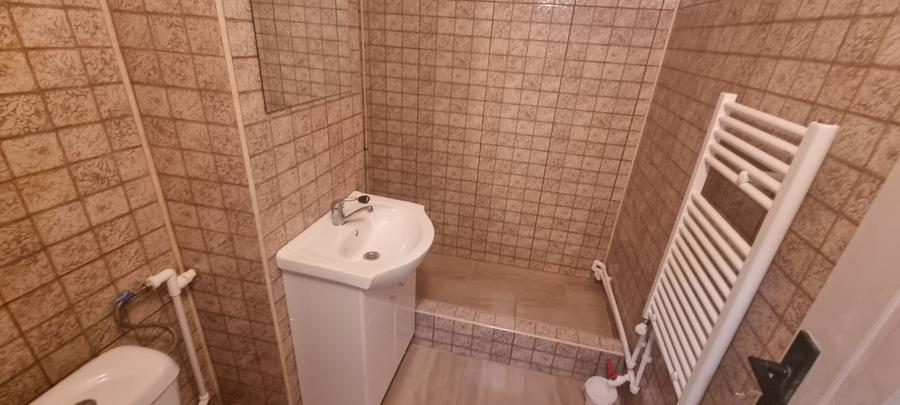 Apartament cu 2 camere zona Parcului Curcubeul