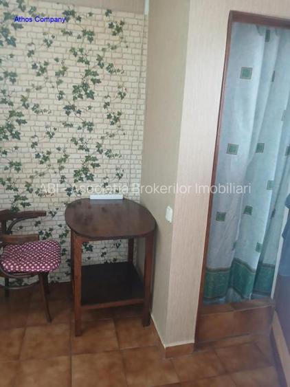 Grasoniera Podul Grand la curte la 350 euro - 5