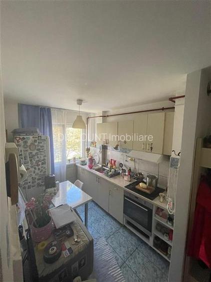 Apartament 2 camere zona Democratiei - 6