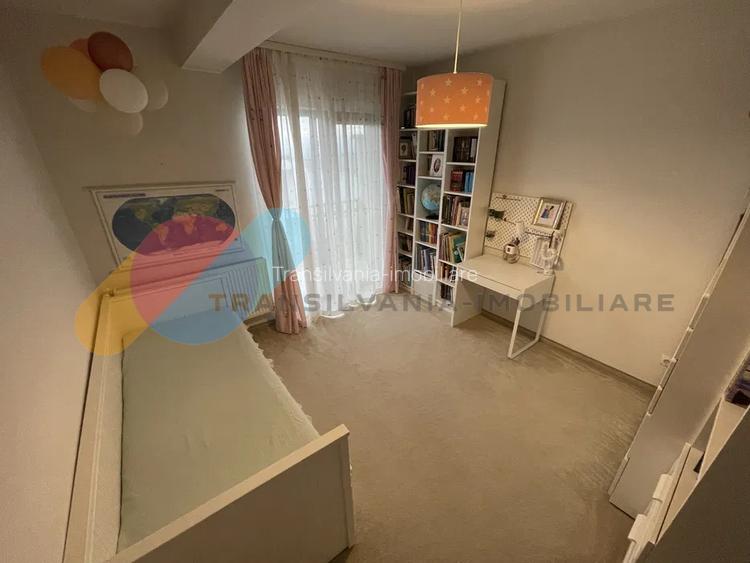 Casa 5 camere + living, utilata si mobilata modern + gradina - Zona Vivo - 4