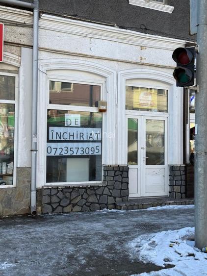 Busteni inchiriere spatiu comercial  - 2